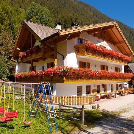 Bed and Breakfast Garni Bergland Racines Esterno foto