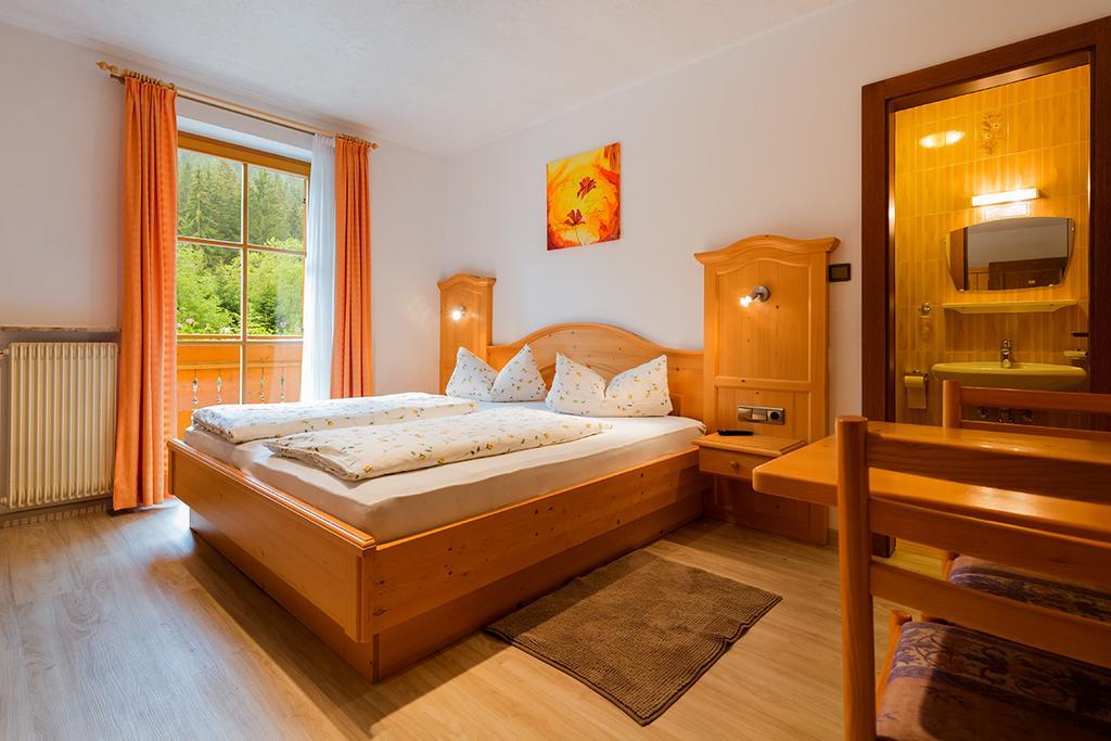 Bed and Breakfast Garni Bergland Racines Esterno foto