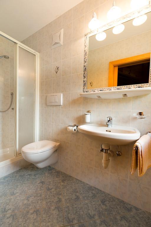 Bed and Breakfast Garni Bergland Racines Esterno foto