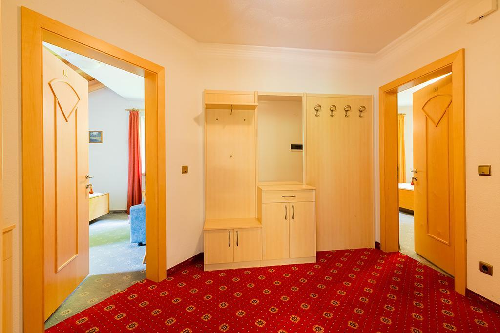 Bed and Breakfast Garni Bergland Racines Esterno foto