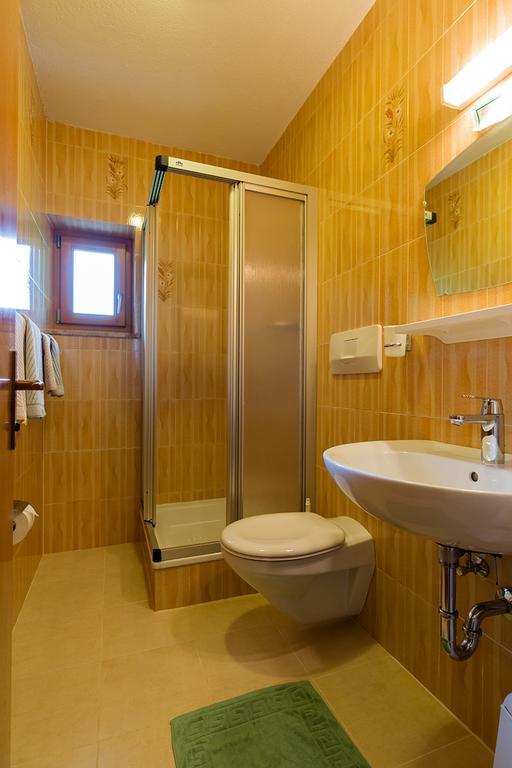 Bed and Breakfast Garni Bergland Racines Esterno foto