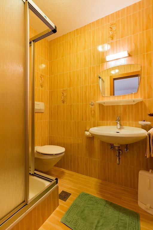 Bed and Breakfast Garni Bergland Racines Esterno foto