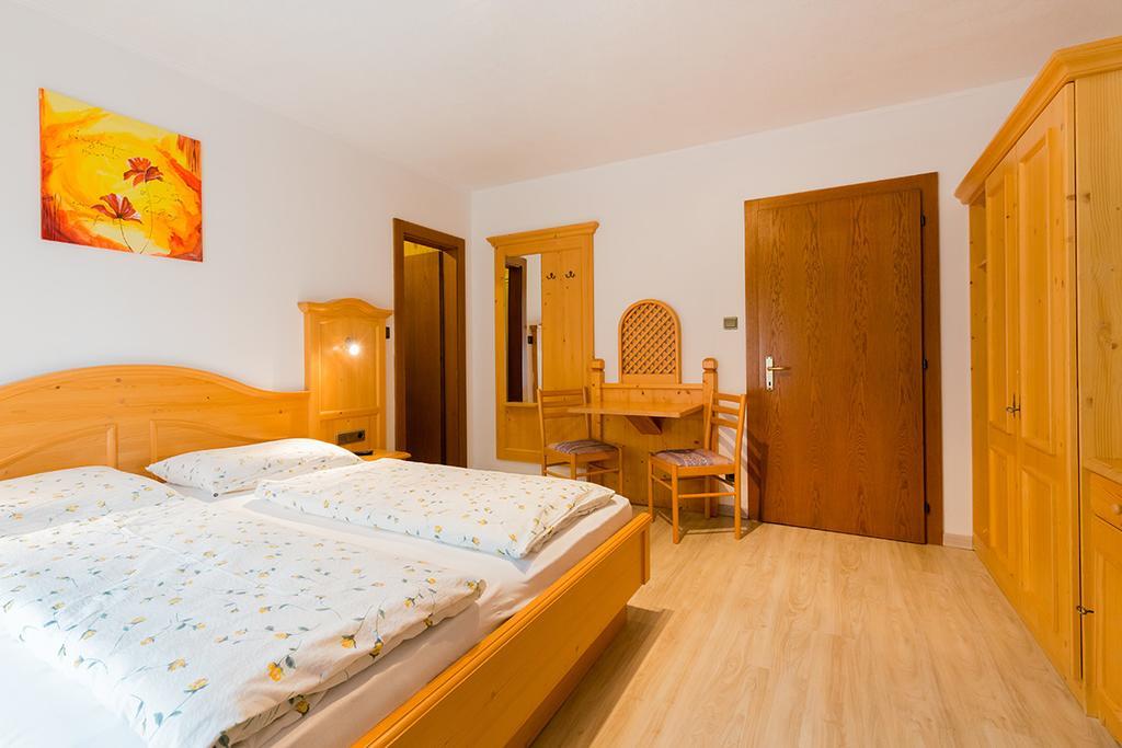 Bed and Breakfast Garni Bergland Racines Esterno foto